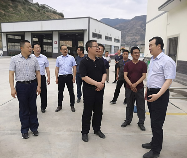 隴南市委常委、組織部部長(zhǎng)楊郃調(diào)研指導(dǎo)市龍江城鄉(xiāng)發(fā)展集團(tuán)公司黨建工作