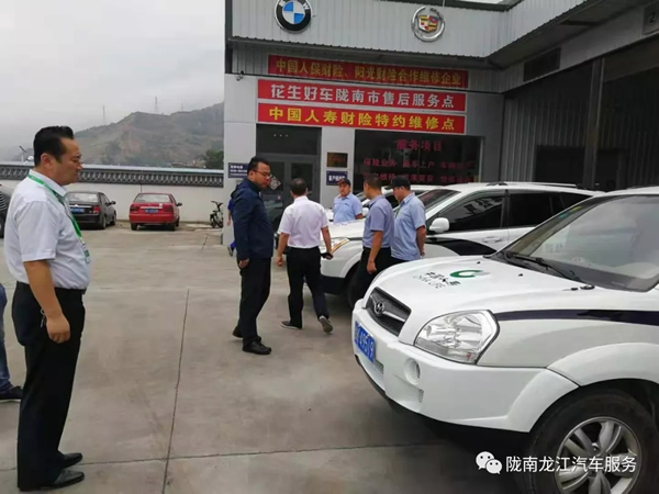 金錘鈑金，銀槍噴漆！龍江汽修值得信賴！