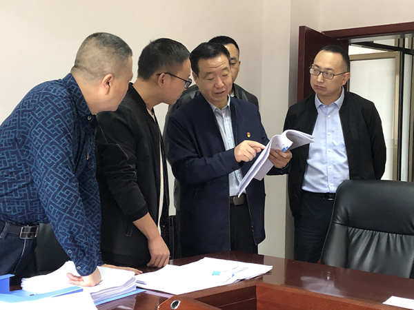 市委“不忘初心、牢記使命”第十三指導(dǎo)組檢查指導(dǎo)集團公司主題教育工作