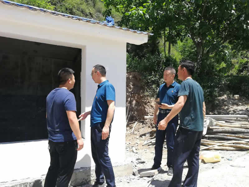 “感黨恩、憶黨史”，--市龍江城鄉(xiāng)發(fā)展集團(tuán)公司開展慶祝建黨99周年主題黨日活動